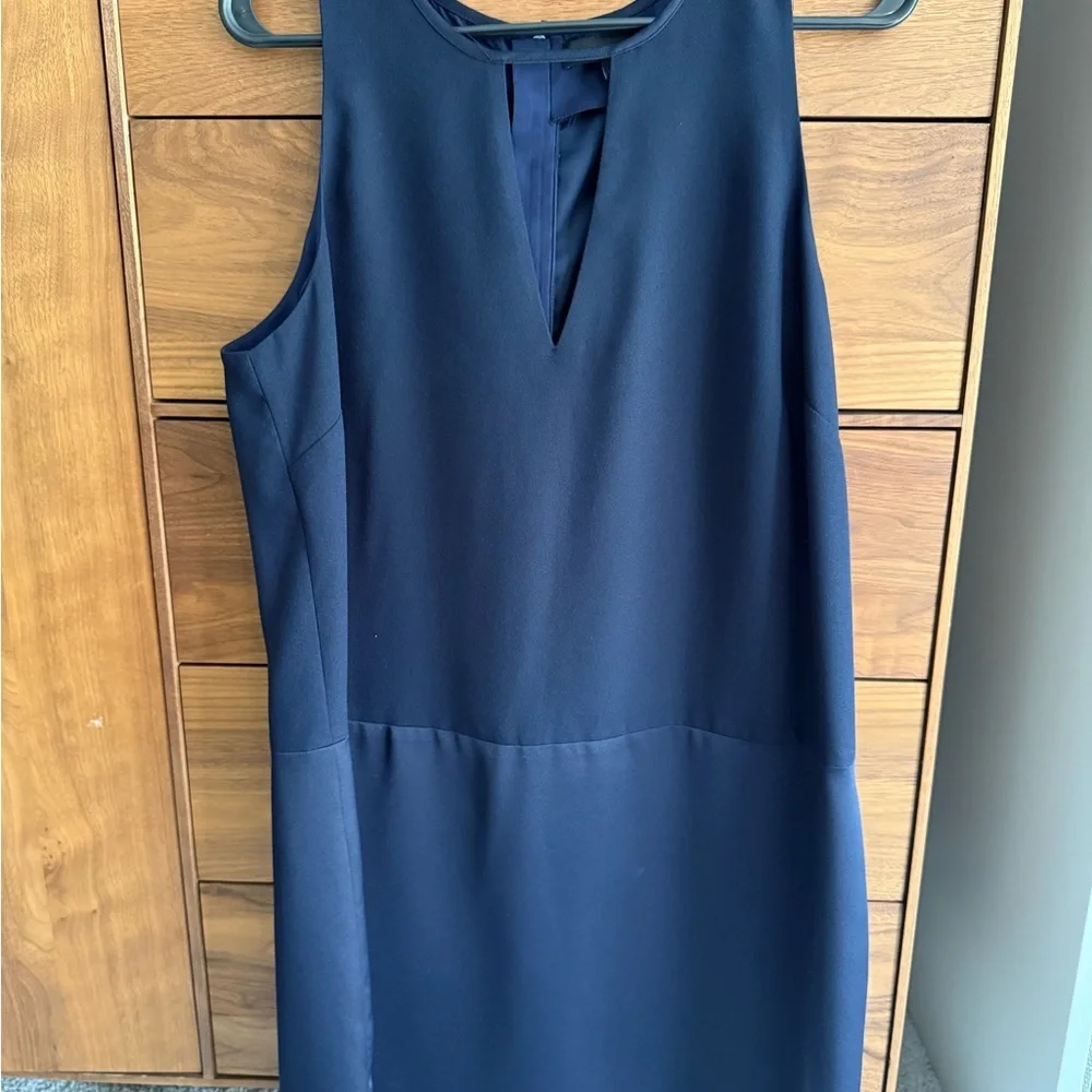 Banana Republic Crepe Swing Navy Dress Size 12 - Picture 1 of 9